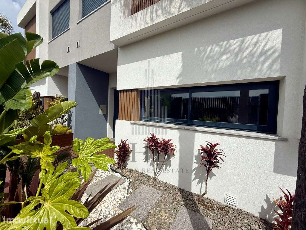 Moradia T3 com Jardim em Bicesse | Cascais - Grande imagem: 3/43