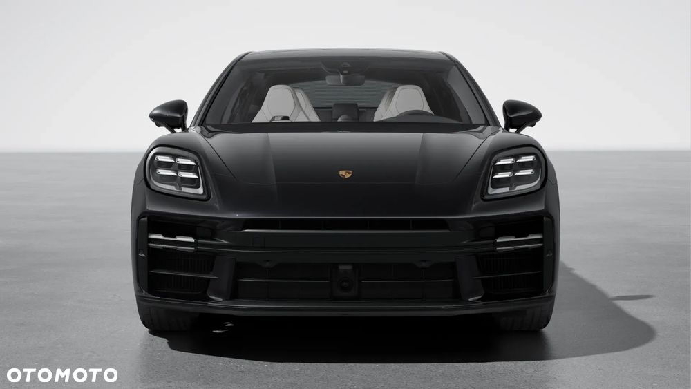 Porsche Panamera 4 E-Hybrid PHEV - 2