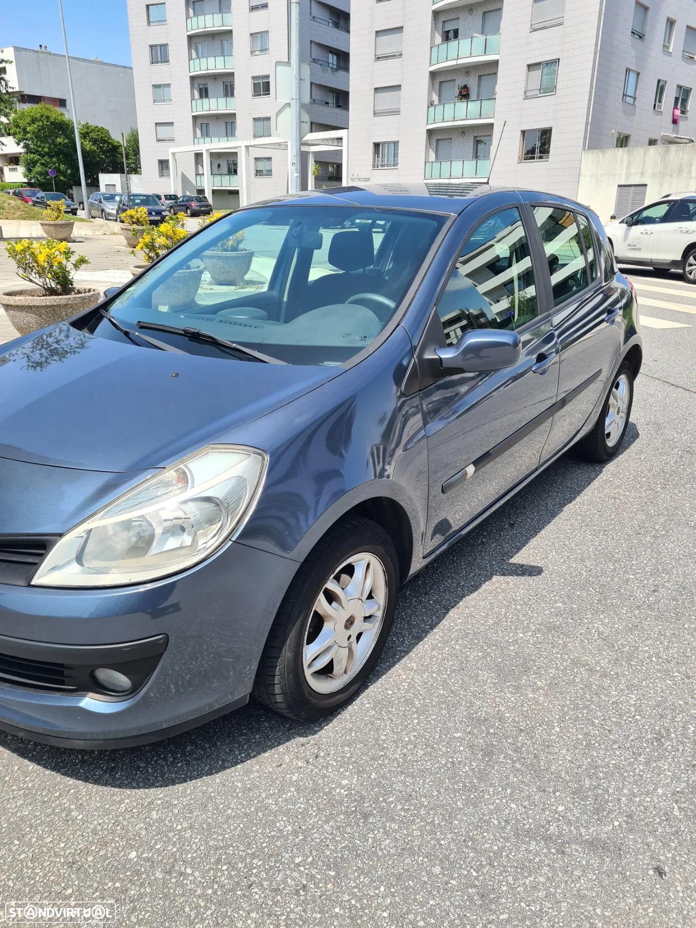 Renault Clio 1.2 16V Confort - 13
