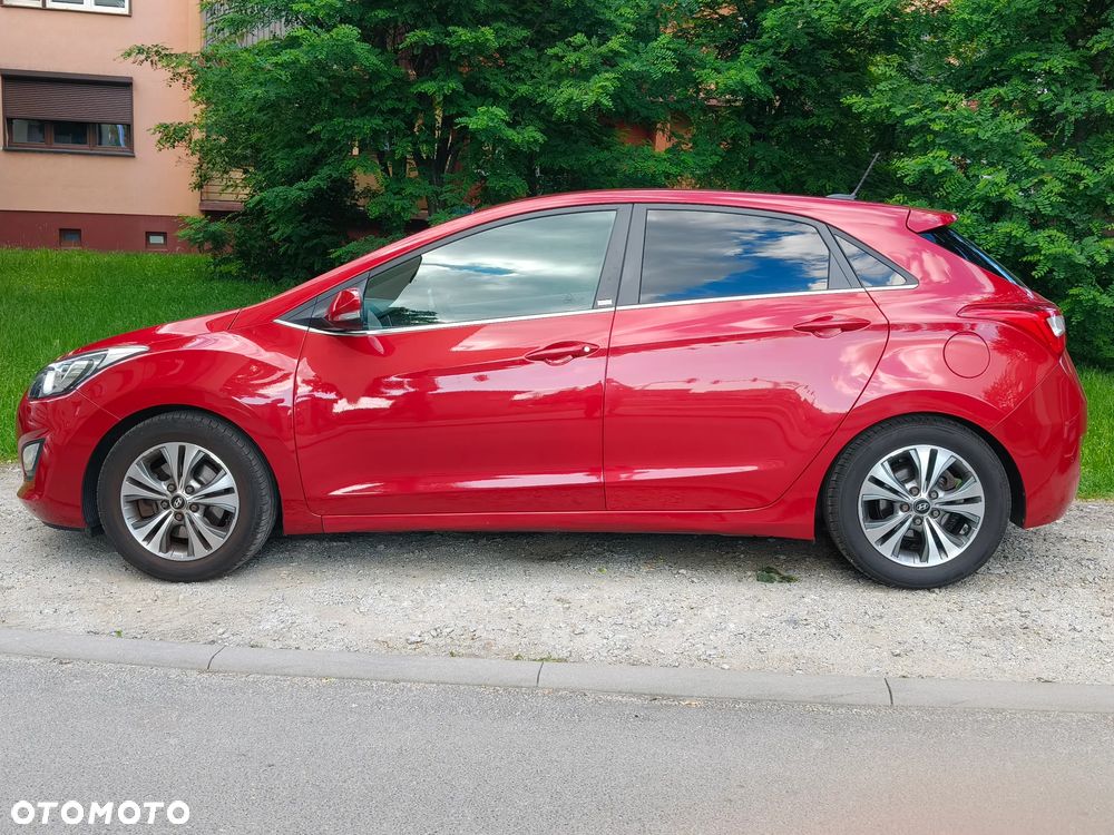 Hyundai i30 blue 1.6 GDI Passion - 9