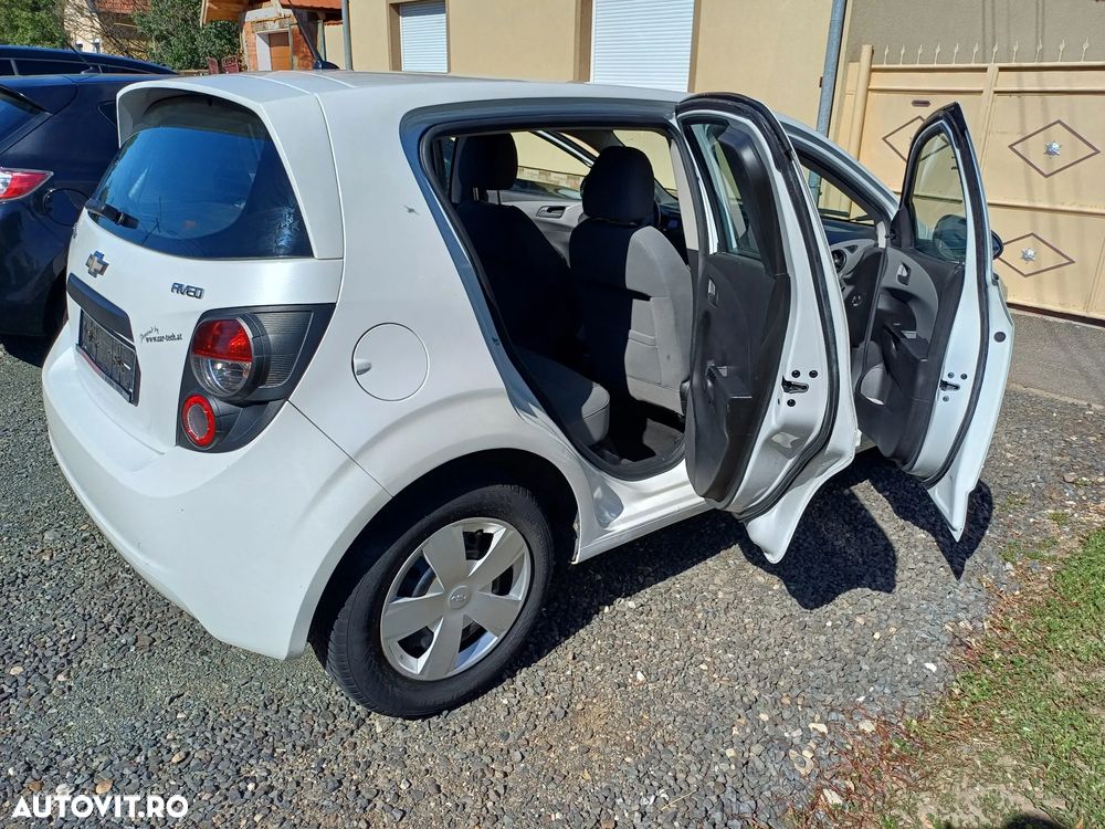 Chevrolet Aveo 1.2 LS - 10