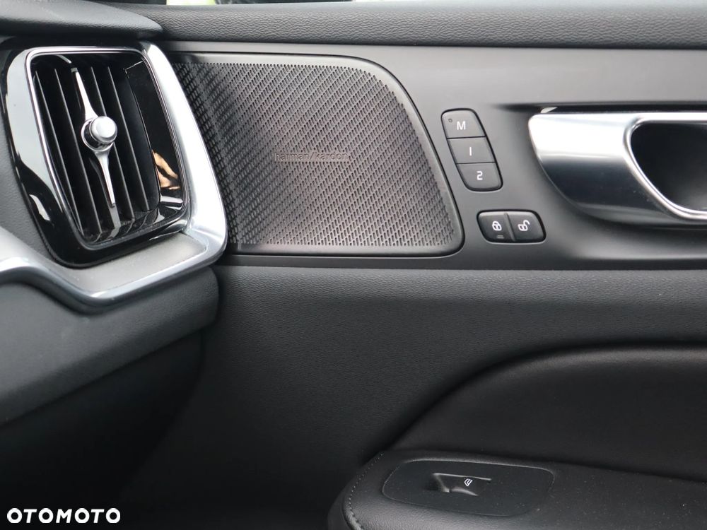 Volvo S60 B4 B Plus Dark - 18