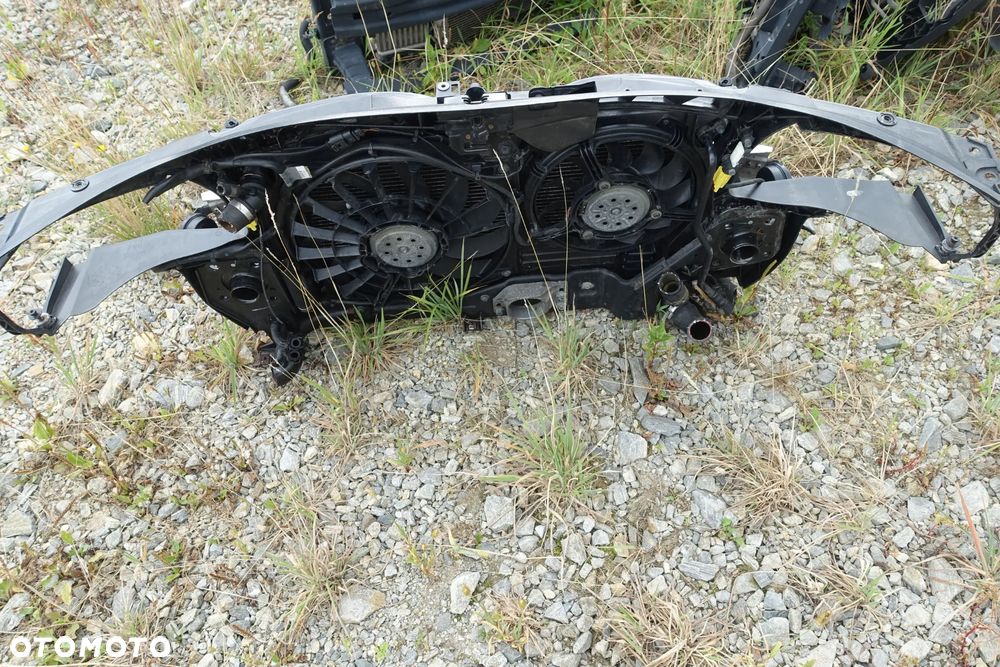 WZMOCNIENIE PAS PRZEDNI CHŁODNICE AUDI A4 B7 3.0 TDI AUTOMAT - 4