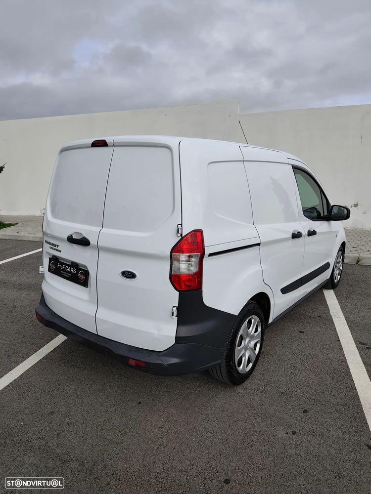 Ford Transit Courier - 5
