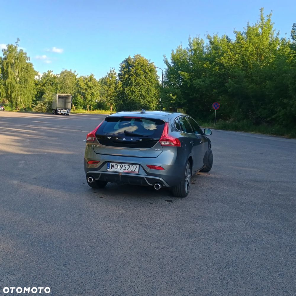 Volvo V40 D2 Drive-E R-Design Kinetic - 11