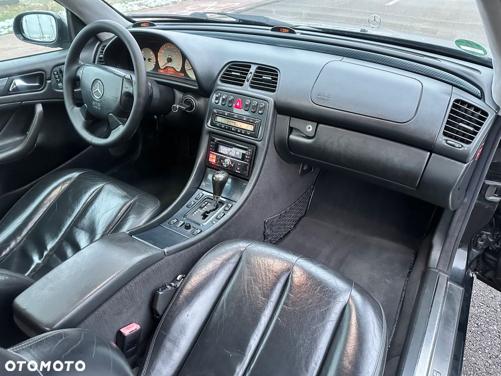 Mercedes-Benz CLK - 24