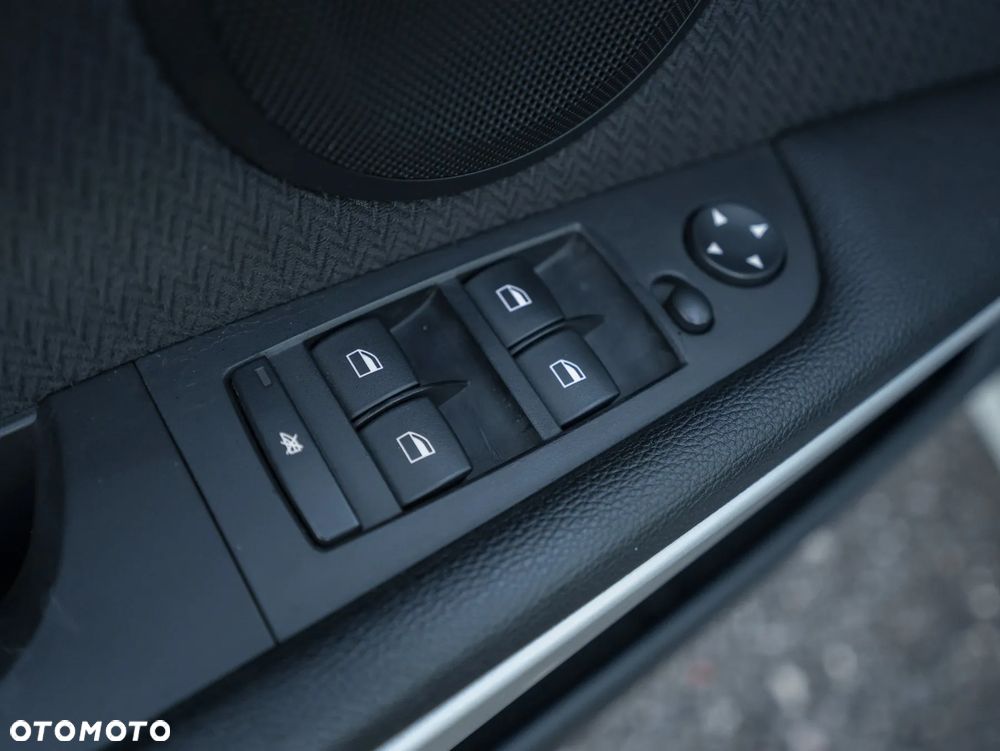 BMW Seria 3 318i Edition Lifestyle - 26