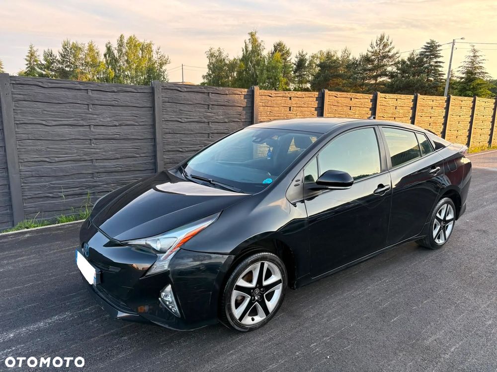 Toyota Prius 2017 photo 3