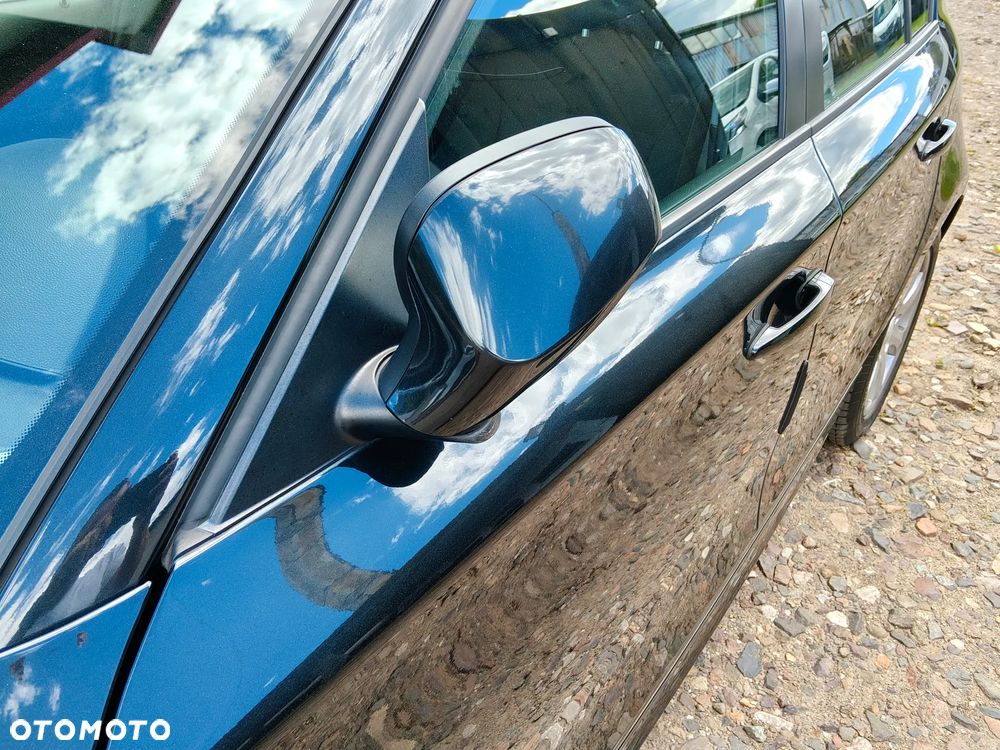BMW Seria 1 - 21
