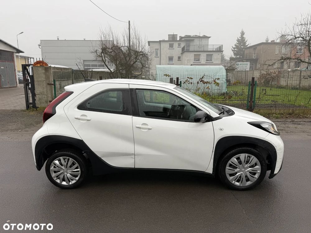 Toyota Aygo X 1.0 VVT-i X-play - 6