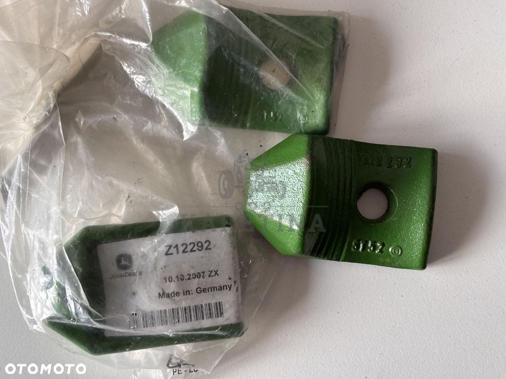 John Deere  600R 600PF 800 RA ZPF 614 618 635  Regulator Rozdzielacza Łanu Z12292 HXE12755 - 1