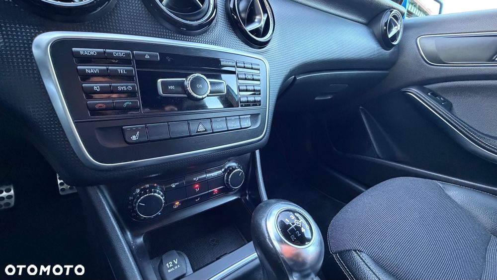 Mercedes-Benz Klasa A 180 (BlueEFFICIENCY) - 29