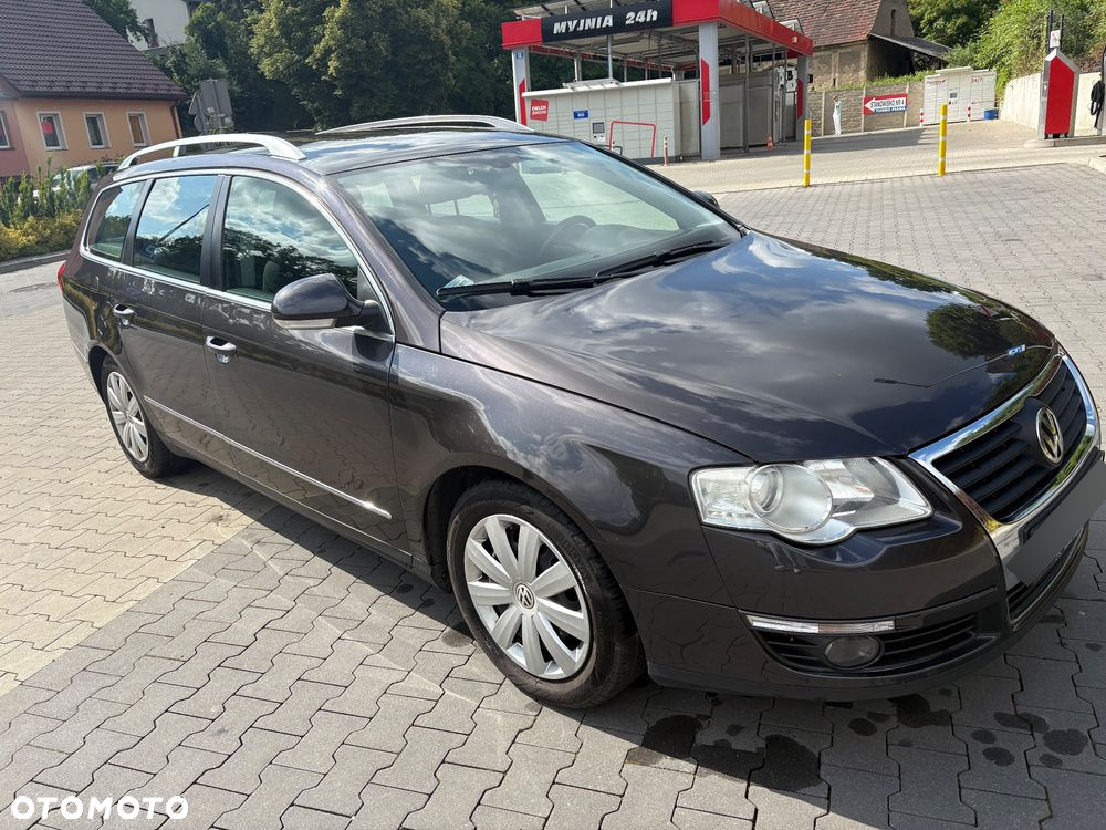 Volkswagen Passat 2.0 TDI Comfortline - 8