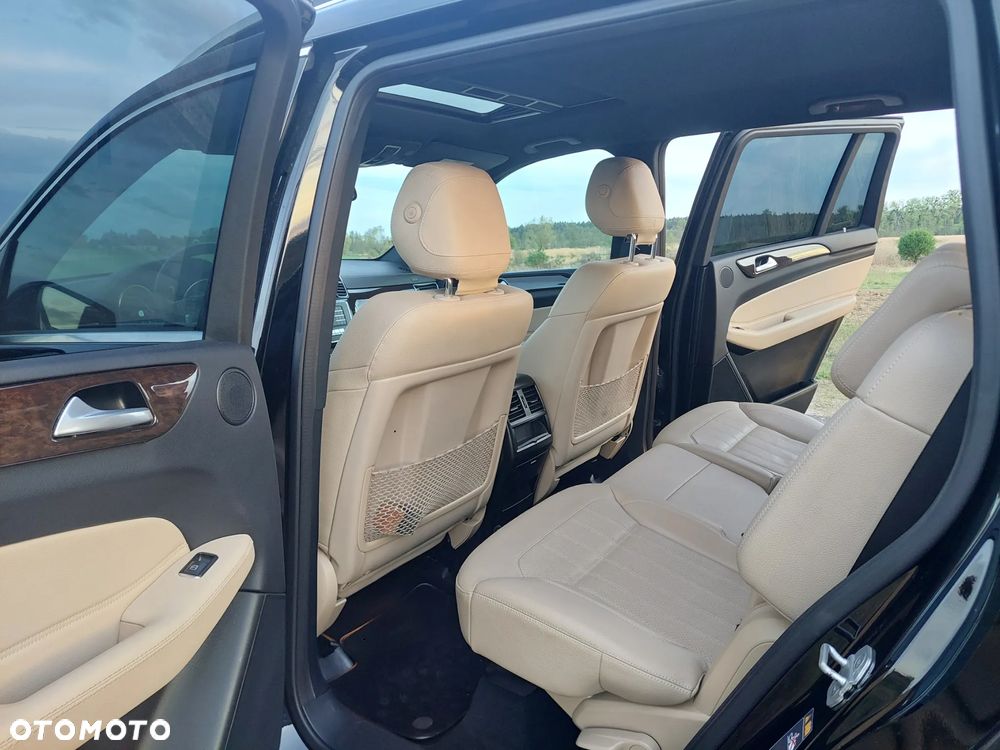 Mercedes-Benz GLS - 20