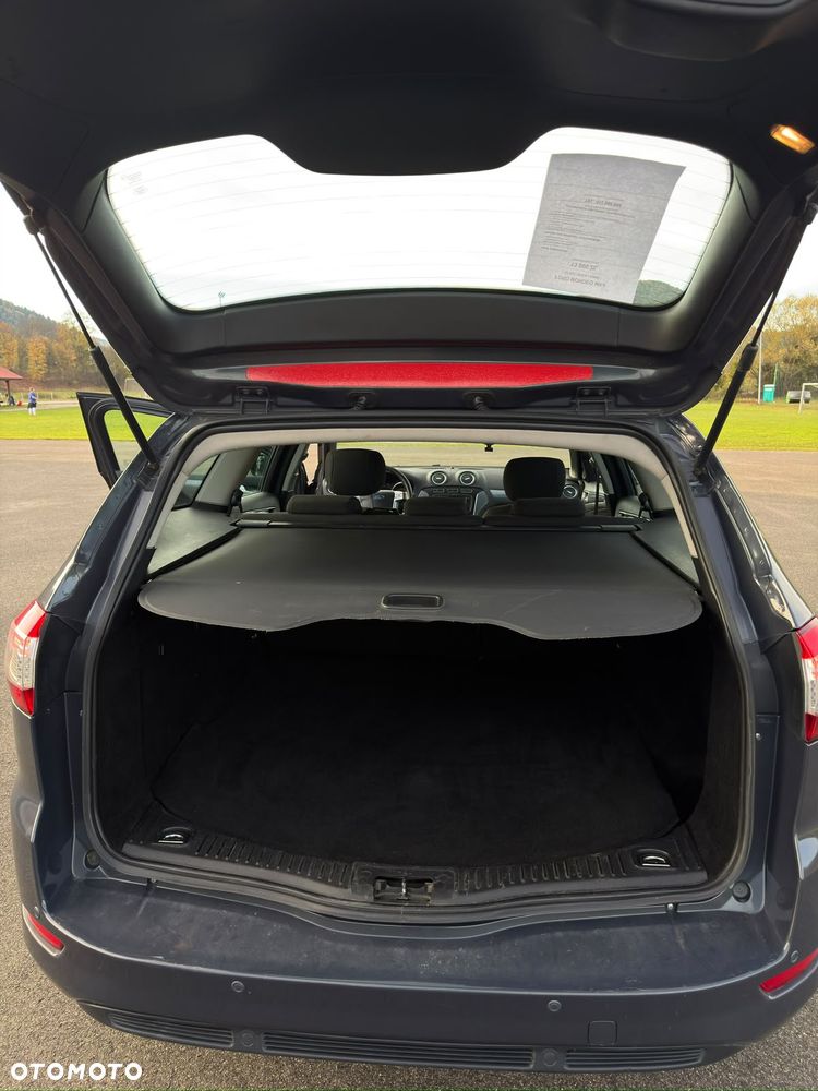 Ford Mondeo - 12