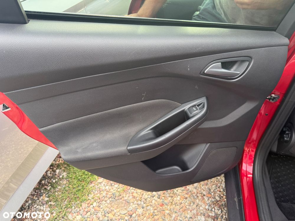 Ford Focus 1.6 TDCi DPF Titanium - 24