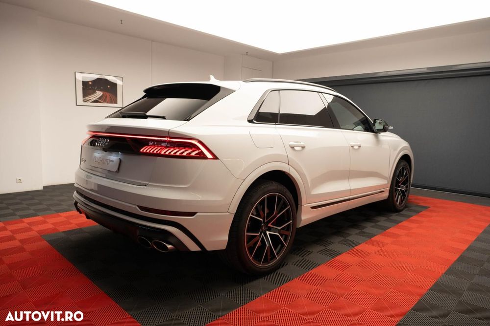 Audi SQ8 - 17