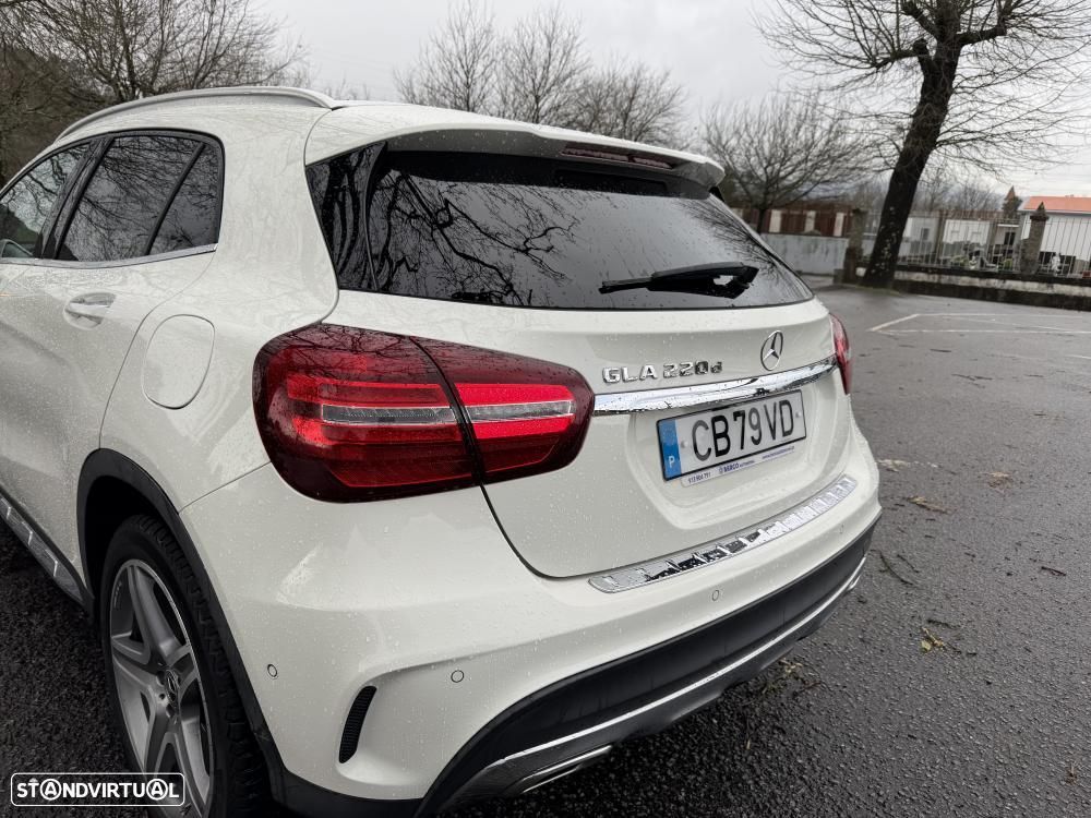 Mercedes-Benz GLA 220 d AMG Line - 14