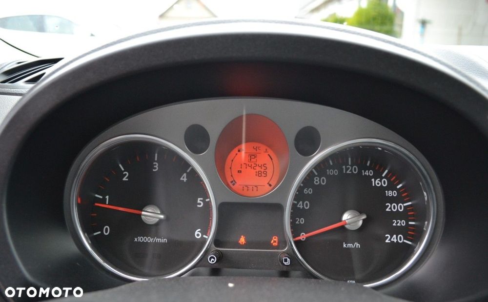 Nissan X-Trail 2.0 dCi 4x4 DPF Automatik LE - 24