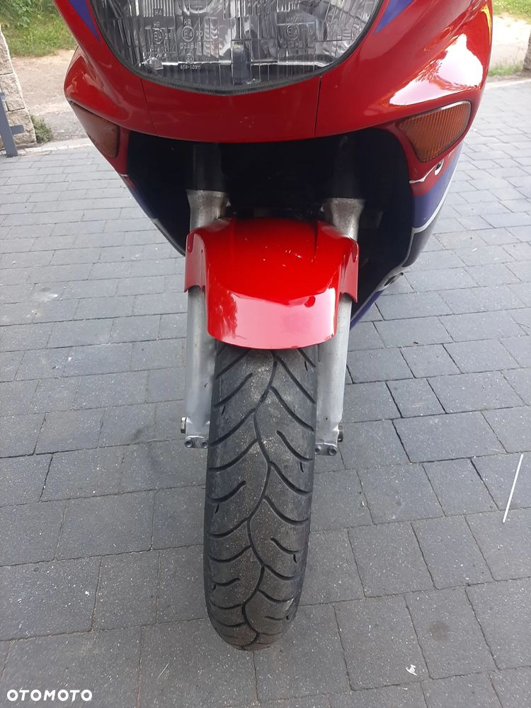 Honda CBR - 8