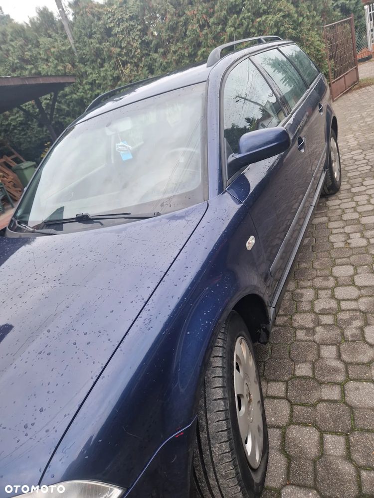 Volkswagen Passat 1.9 TDI Basis - 14