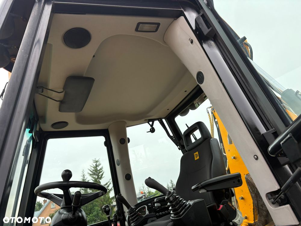 JCB 4CX - 40