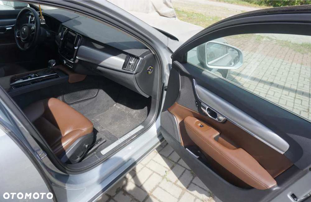 Volvo V90 D4 Momentum - 10