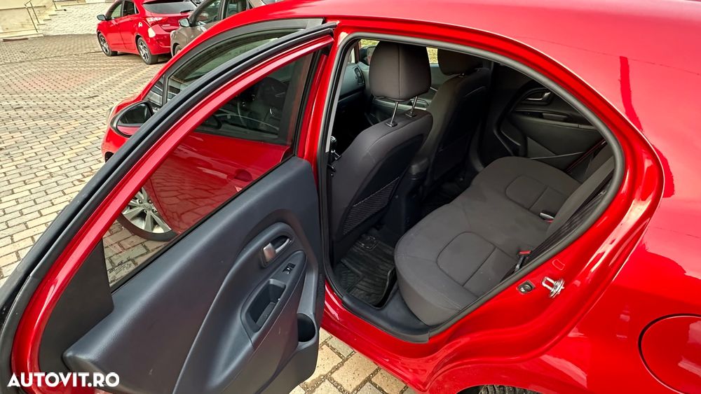 Kia Rio 1.1 CRDI Dream-Team Edition - 12