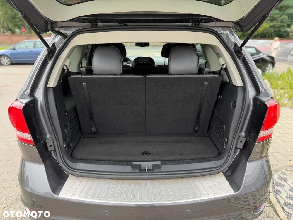 Fiat Freemont 3.6 V6 Lounge - 17