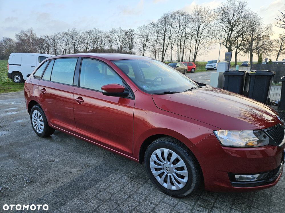 Skoda RAPID 1.0 TSI Cool Edition R&G - 3