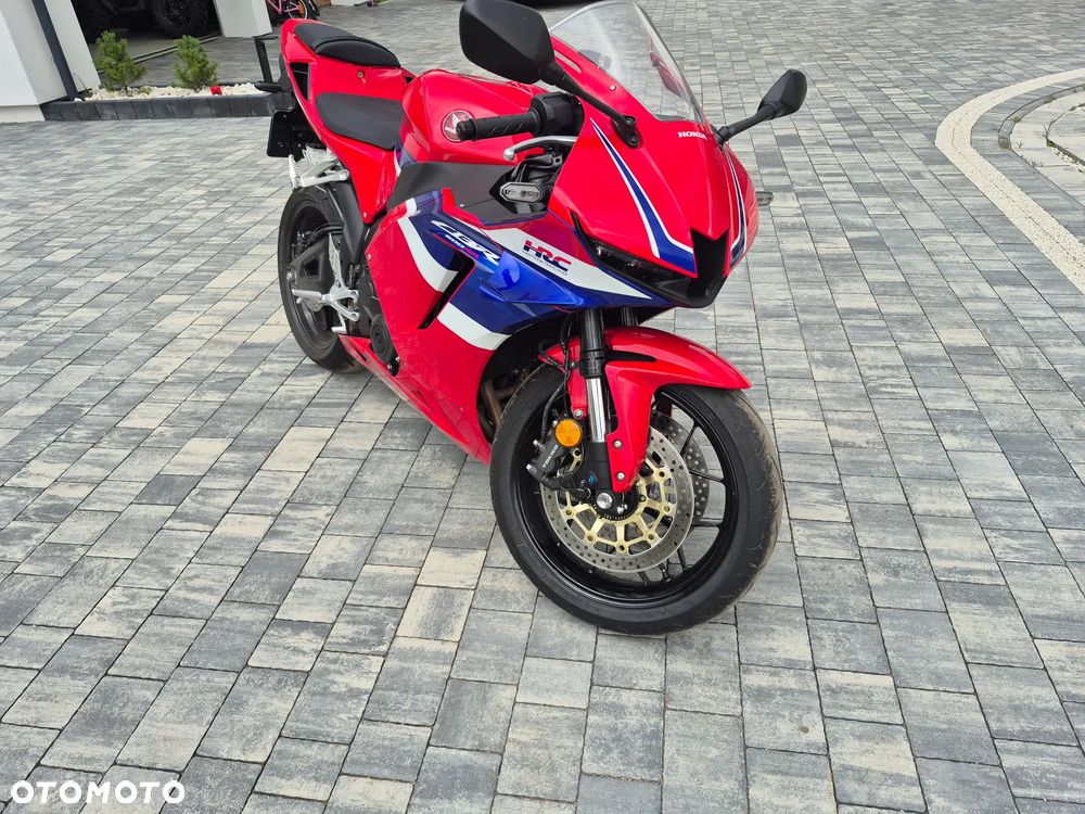 Honda CBR - 1