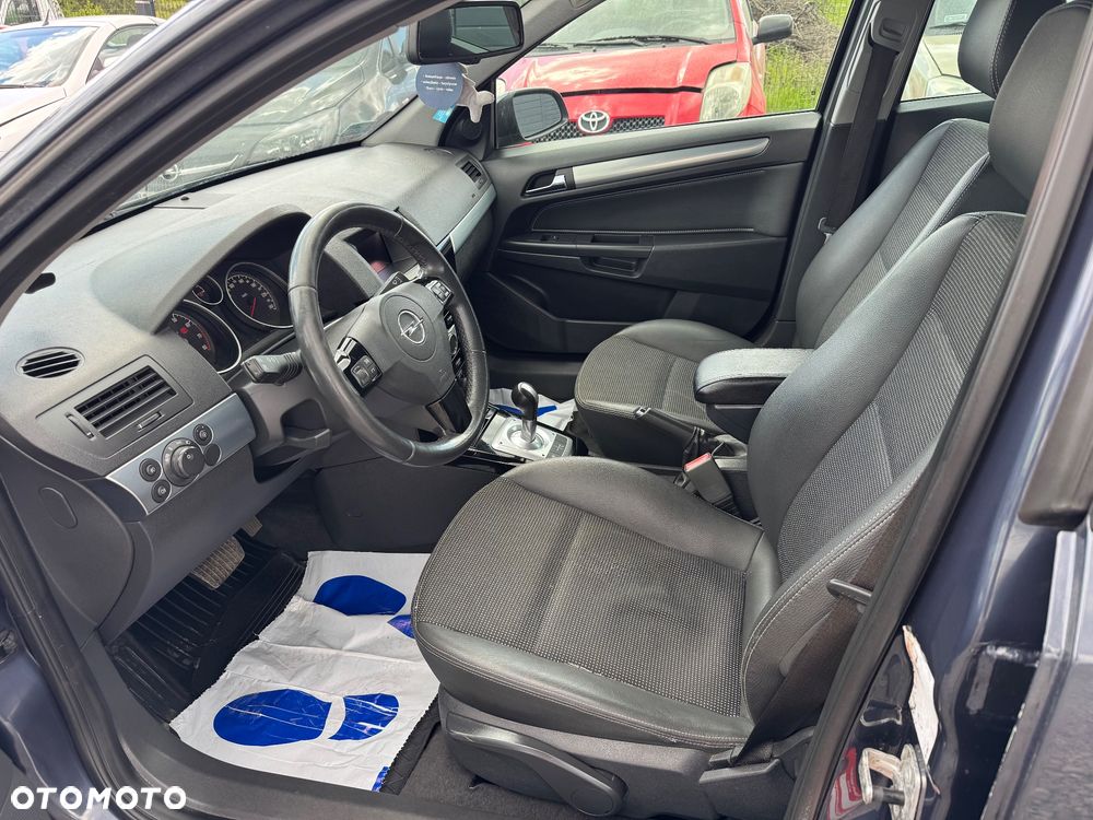 Opel Astra 1.6 Essentia EasyTronic - 10