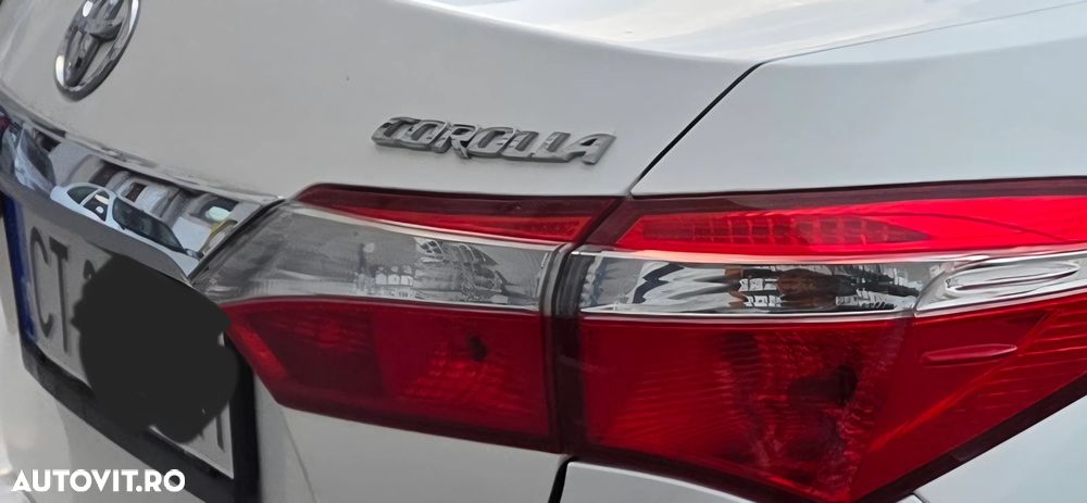 Toyota Corolla - 11