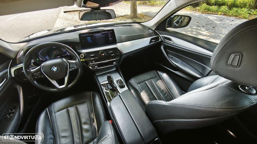 BMW 530 e xDrive Aut. Luxury Line — fotografia 37