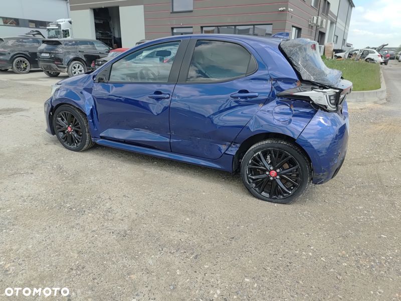 Toyota Yaris - 18