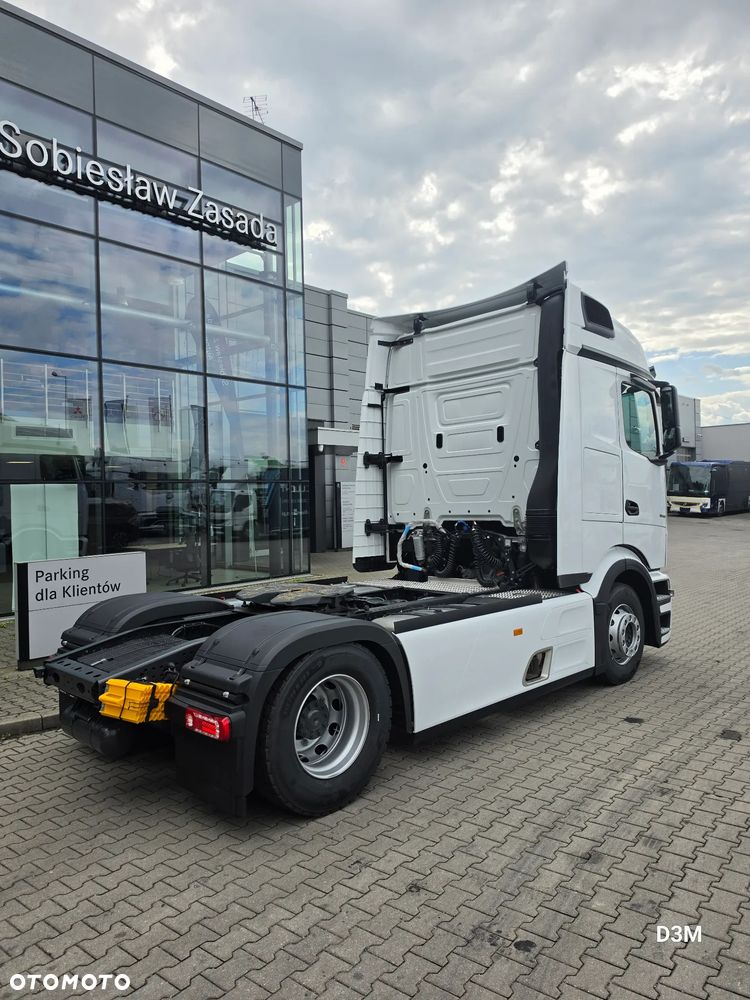 Mercedes-Benz actros - 2