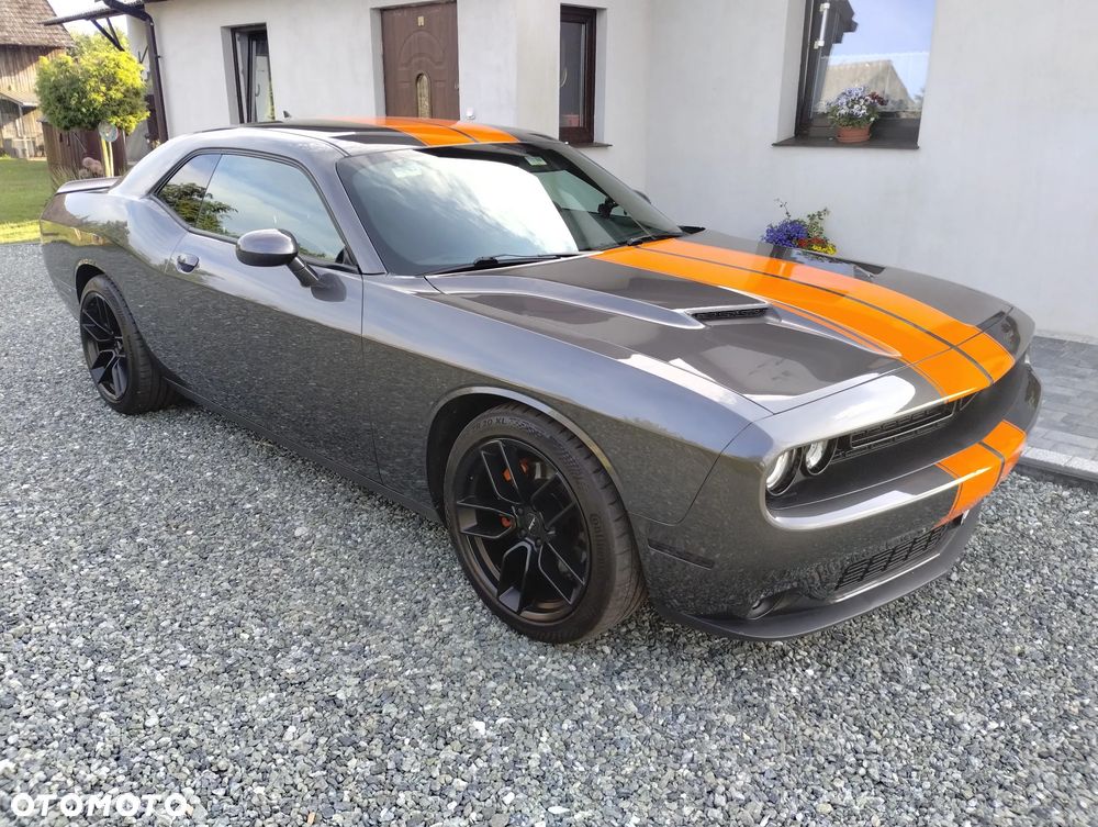 Dodge Challenger - 3