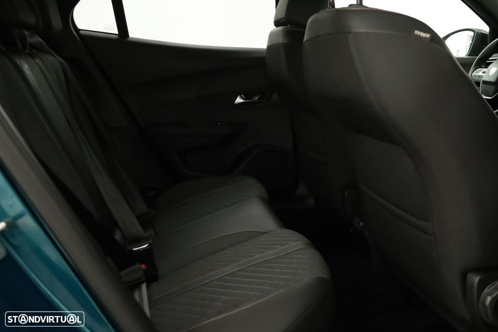 Peugeot e-2008 54 kWh Allure - 24