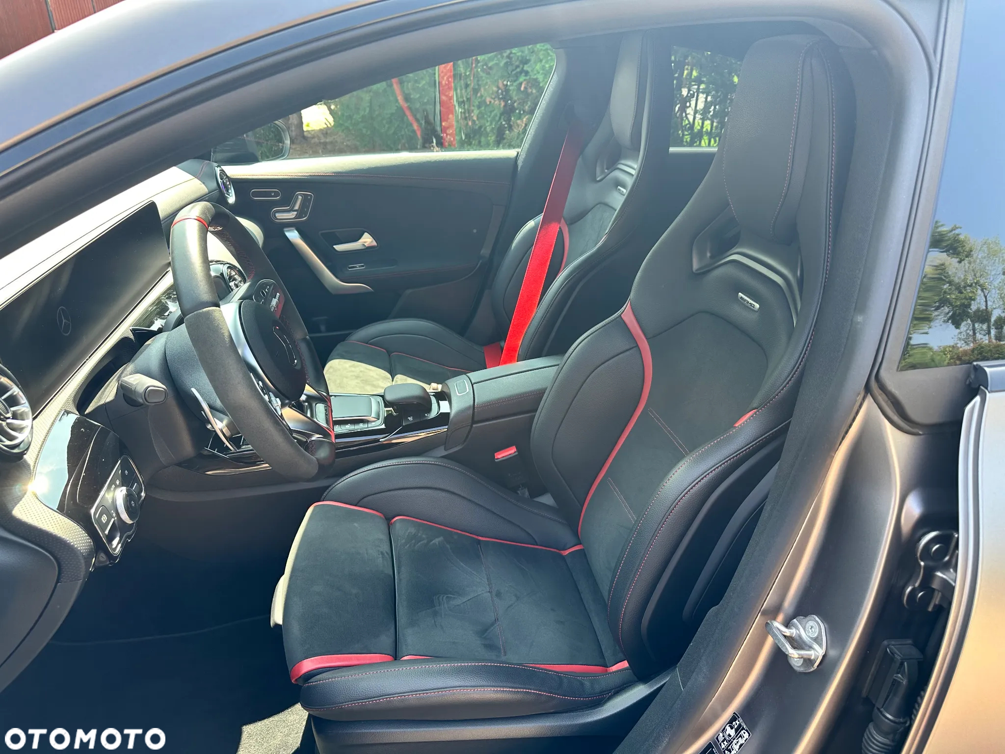 Mercedes-Benz CLA AMG 45 S 4-Matic 8G-DCT - 11