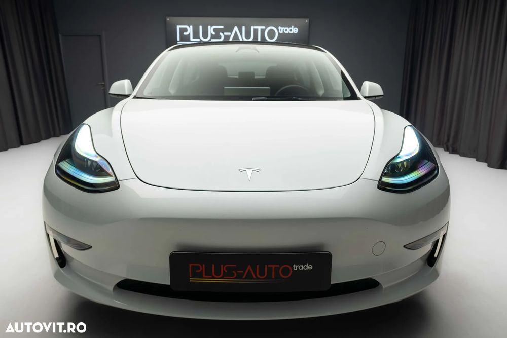 Tesla Model 3 Performance - 5