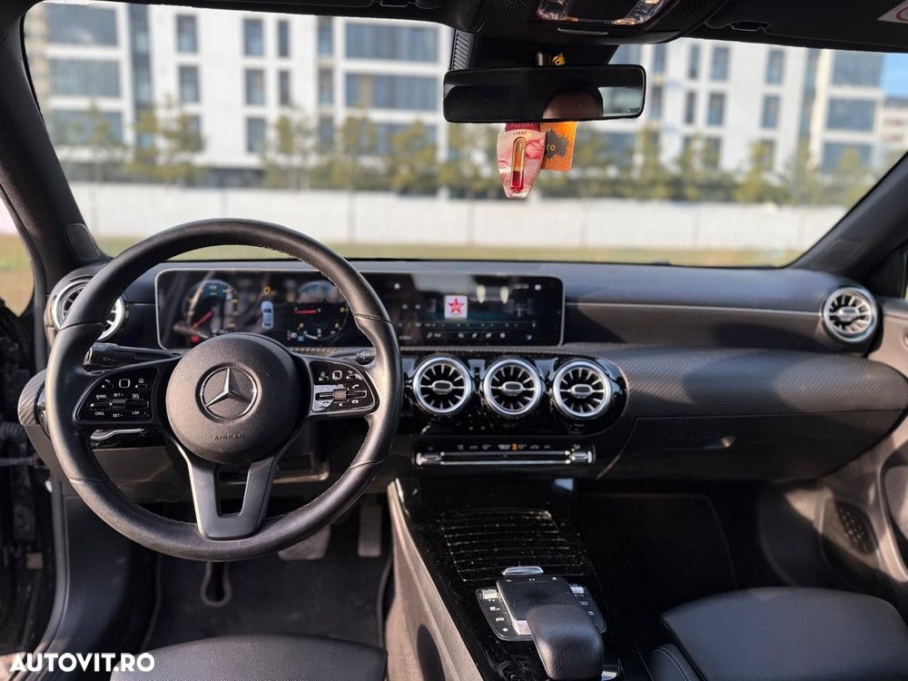 Mercedes-Benz A 180 d 7G-DCT - 13