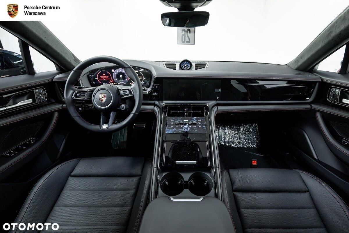 Porsche Panamera - 12