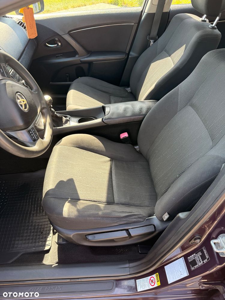 Toyota Avensis 2.0 D-4D Sol - 9