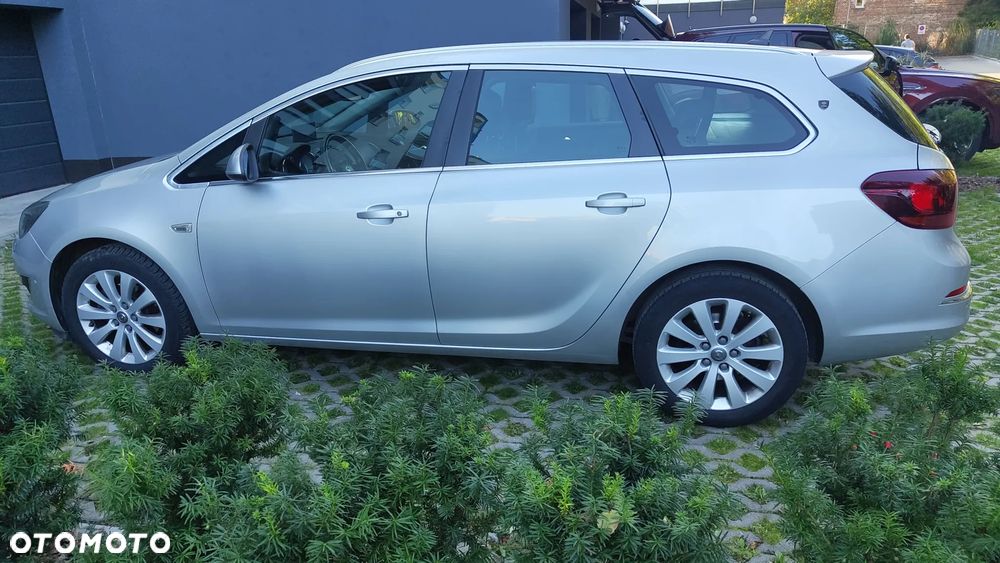 Opel Astra IV 1.7 CDTI Cosmo - 3