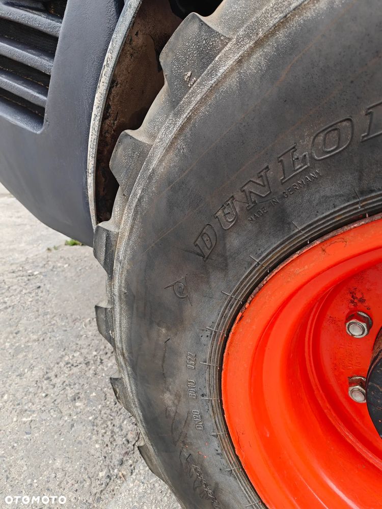 Kubota R090 - 35