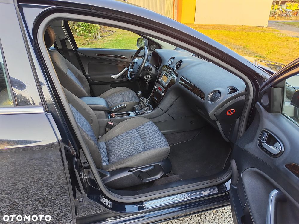 Ford Mondeo 2.0 Ghia X100 / X - 10