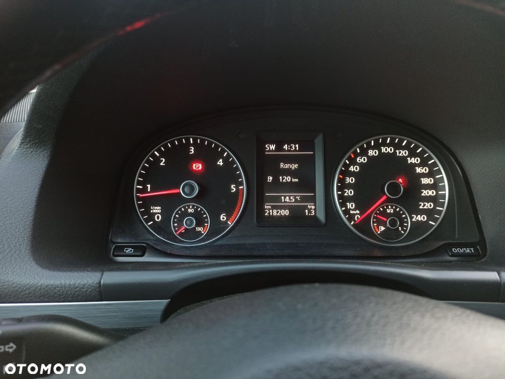 Volkswagen Touran 1.6 TDI DPF BlueMotion Technology STYLE - 19