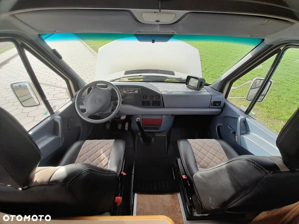 Mercedes-Benz Sprinter - 7