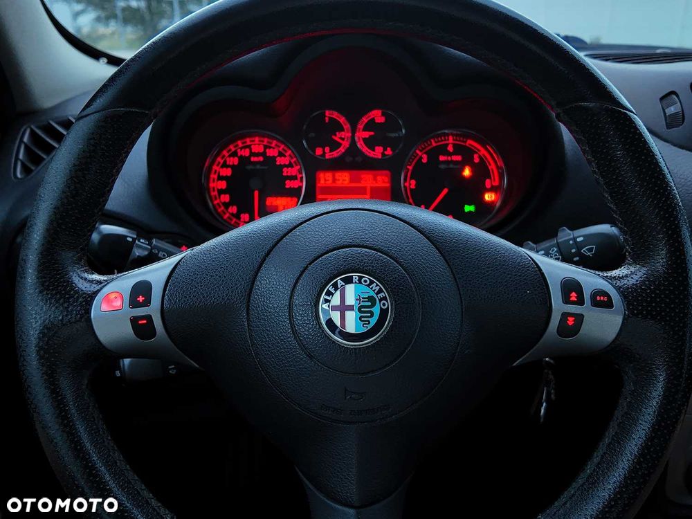 Alfa Romeo 147 - 7