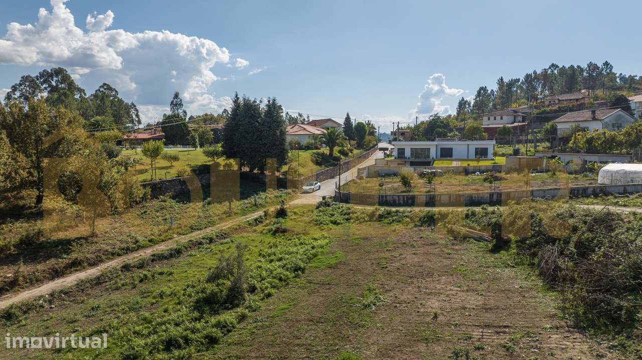 Terreno em Calvos, Póvoa de Lanhoso - Grande imagem: 4/16